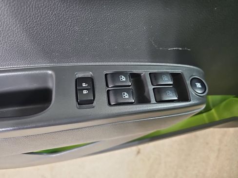 Used 2014 Chevrolet Spark LT image 31