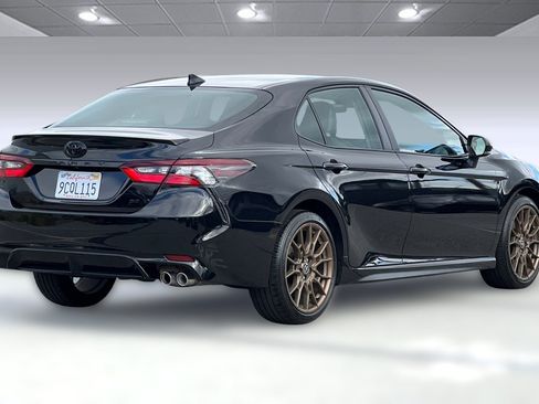 Used 2023 Toyota Camry SE image 8