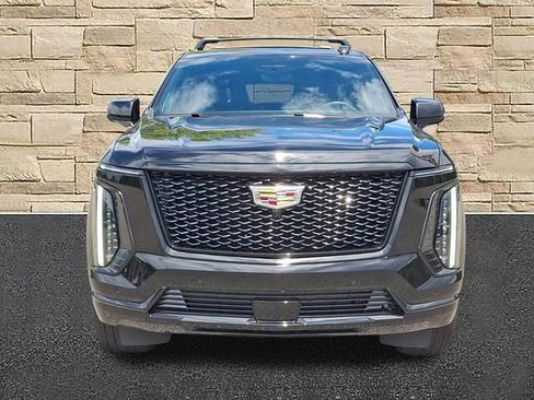 Used 2025 Cadillac Escalade Sport Platinum w/ LPO, Floor Liner Package AWD/4WD image 5