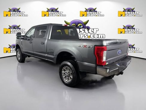 Used 2017 Ford F250 XLT w/ XLT Value Package image 7