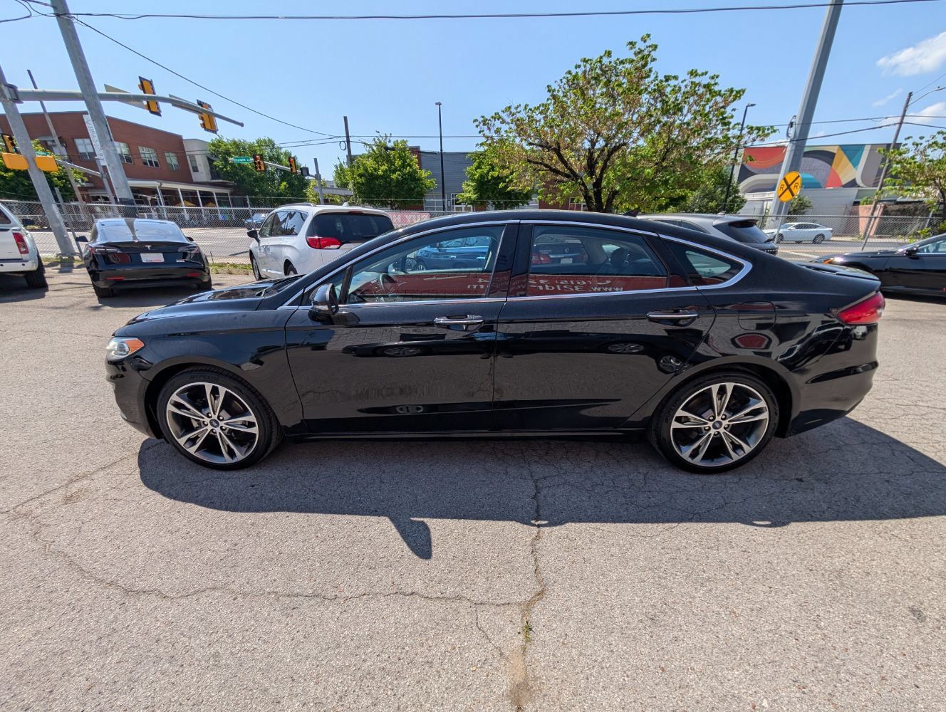 Used 2020 Ford Fusion Titanium AWD/4WD image 9