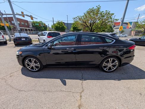 Used 2020 Ford Fusion Titanium AWD/4WD image 9