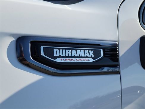 Used 2023 GMC Sierra 1500 AT4 w/ AT4 Premium Package image 12