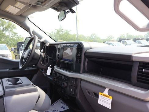 New 2024 Ford F550 XL image 16