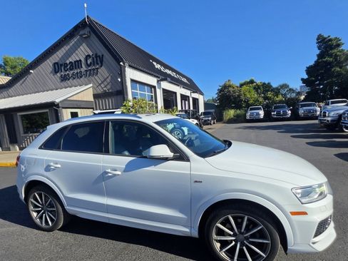 Used 2018 Audi Q3 2.0T Premium FWD image 3
