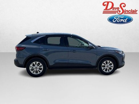 Used 2023 Ford Escape Active w/ Tech Pack #2 AWD/4WD image 5