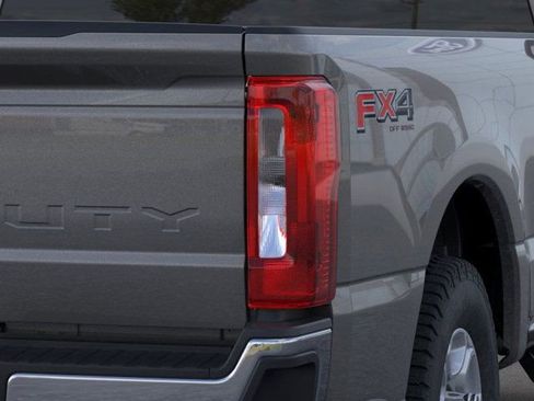 New 2026 Ford F350 XLT image 21