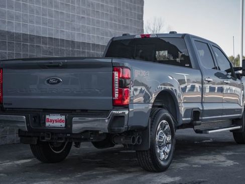 Used 2023 Ford F250 Lariat w/ Chrome Package image 5