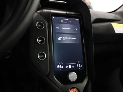 Used 2025 McLaren 750S image 25