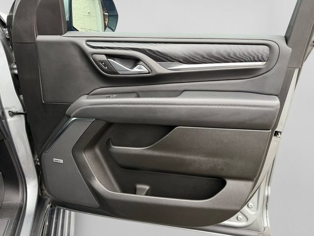 Used 2023 GMC Yukon XL Denali w/ Denali Reserve Package AWD/4WD image 15