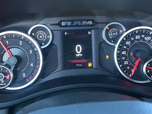 New 2026 RAM 5500 Tradesman w/ Chrome Appearance Group AWD/4WD image 21