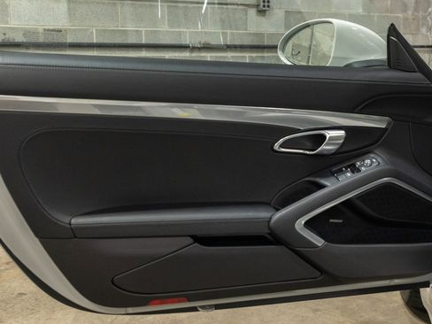 Used 2021 Porsche 718 Boxster RWD image 56