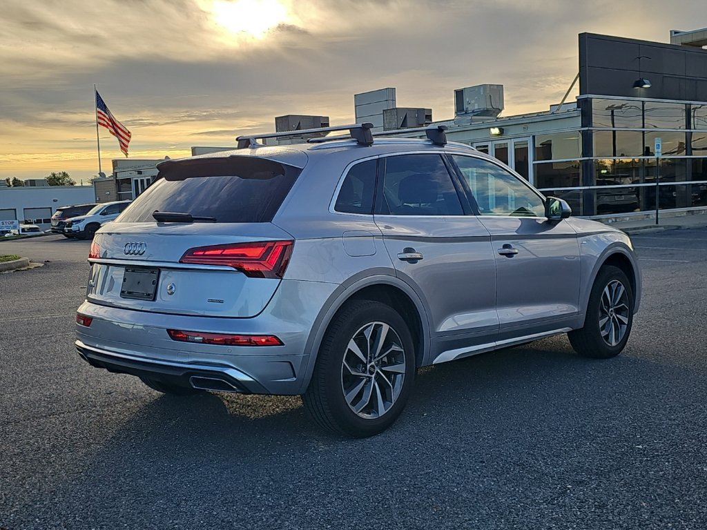 Certified 2022 Audi Q5 2.0T Premium w/ Convenience Package AWD/4WD image 13