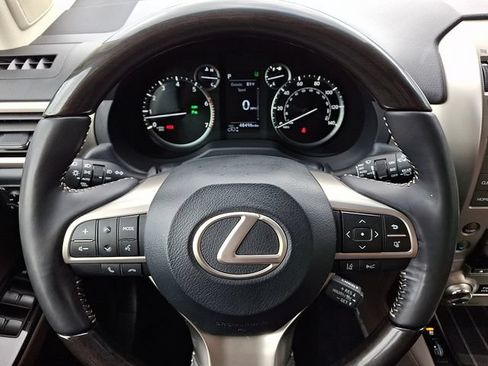 Used 2020 Lexus GX 460 Luxury AWD/4WD image 21