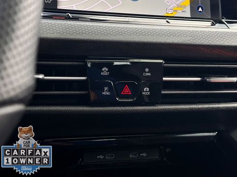 Used 2023 Volkswagen GTI SE image 9