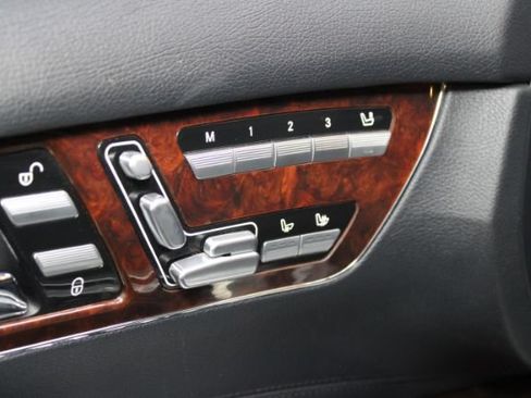 Used 2008 Mercedes-Benz CL 550 image 12