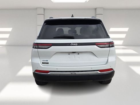 Used 2022 Jeep Grand Cherokee Limited 4xe image 4