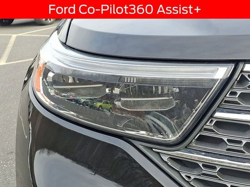 Used 2022 Ford Explorer XLT w/ Equipment Group 202A image 9