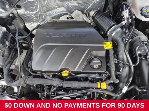 Used 2025 Chevrolet Trax LT w/ LT Convenience Package FWD image 34