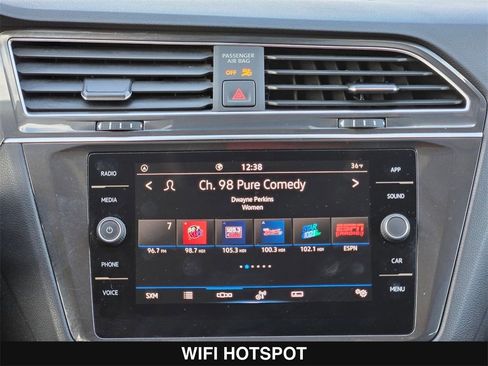 Used 2022 Volkswagen Tiguan SE image 21