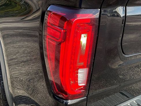 Used 2019 GMC Sierra 1500 AT4 w/ AT4 Carbonpro Edition AWD/4WD image 27