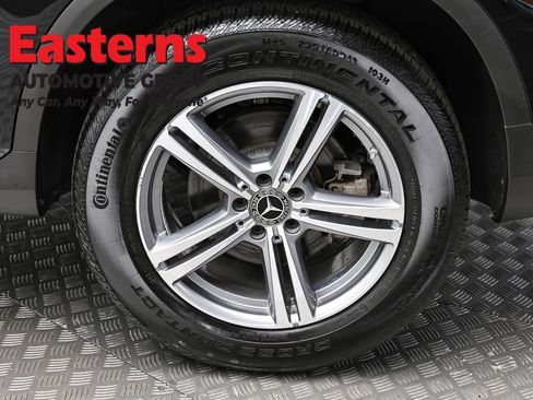 Used 2021 Mercedes-Benz GLC 300 4MATIC w/ Multimedia Package image 8