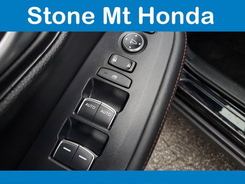 Used 2025 Honda HR-V Sport image 21