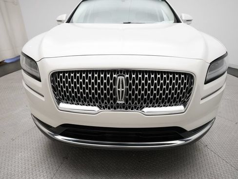 Used 2023 Lincoln Nautilus Reserve w/ Class II Trailer Tow Package AWD/4WD image 22