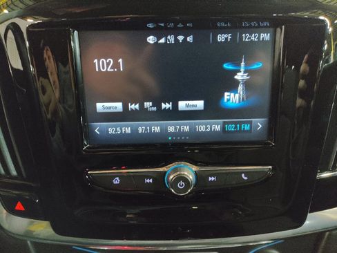 Used 2019 Chevrolet Traverse LS FWD image 25