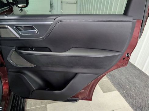 Used 2025 INFINITI QX80 Sensory AWD/4WD image 28