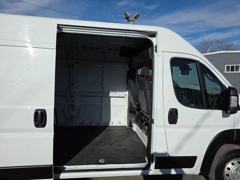 Used 2023 RAM ProMaster 3500 w/ Driver Convenience Group image 13