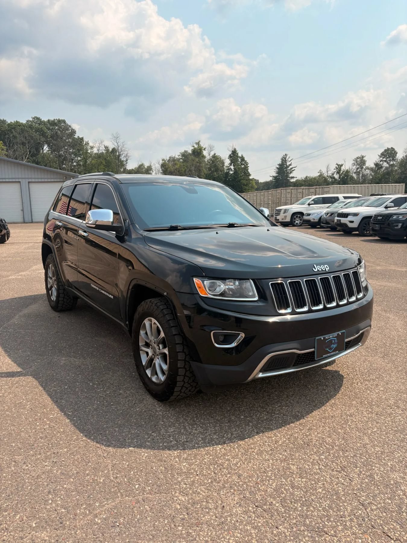 Used 2015 Jeep Grand Cherokee Limited AWD/4WD image 3