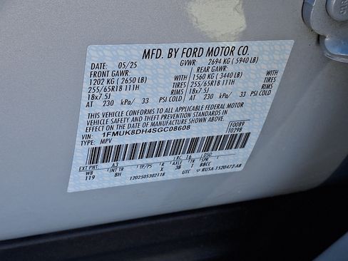 Certified 2025 Ford Explorer Active AWD/4WD image 29