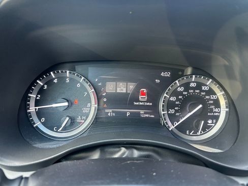 Used 2021 Toyota Highlander XLE image 21