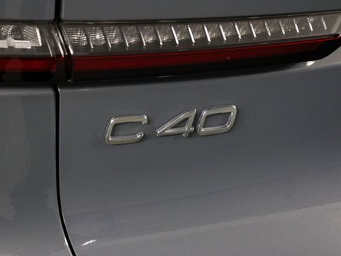 Certified 2023 Volvo C40 P8 Recharge Plus AWD/4WD image 19