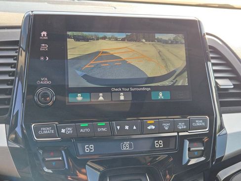 Used 2023 Honda Odyssey Touring image 28