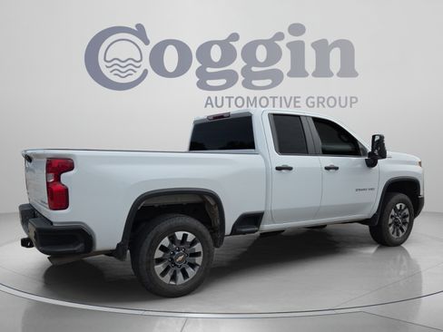 Used 2025 Chevrolet Silverado 2500 Custom w/ Custom Value Package AWD/4WD image 5