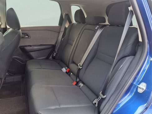 Used 2023 Nissan Rogue S AWD/4WD image 8