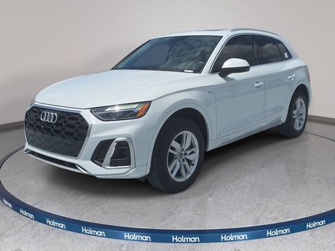 Used 2023 Audi Q5 2.0T Premium w/ Convenience Package AWD/4WD image 1