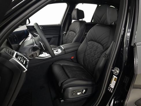 Used 2026 BMW X5 M60i AWD/4WD image 12