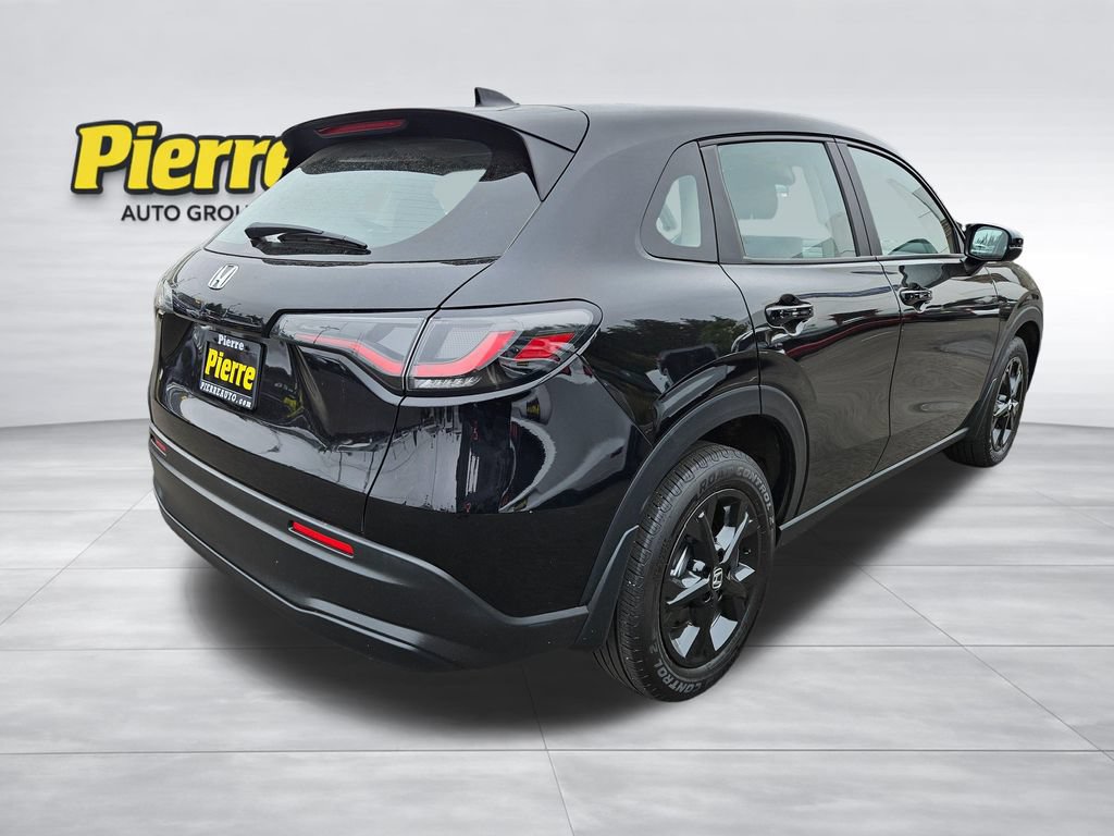 Used 2024 Honda HR-V LX image 5