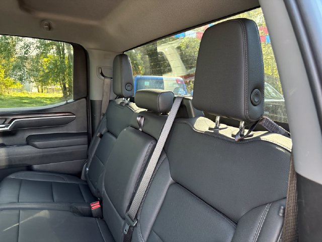 Used 2026 GMC Sierra 1500 SLT AWD/4WD image 19