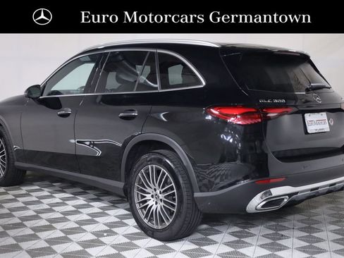 Used 2026 Mercedes-Benz GLC 300 4MATIC image 4