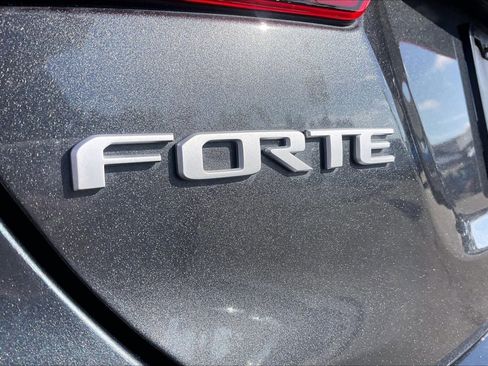 Used 2024 Kia Forte LXS image 8