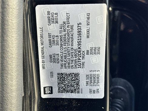 Used 2025 GMC Canyon AT4 w/ Nightfall Edition image 37