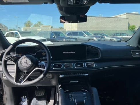 New 2025 Mercedes-Benz GLS 450 4MATIC image 5