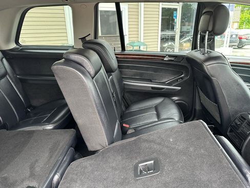 Used 2011 Mercedes-Benz GL 450 4MATIC w/ Premium 2 Pkg image 24