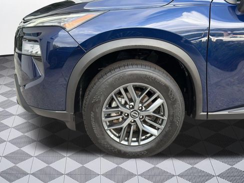 Used 2026 Nissan Rogue SV FWD image 12