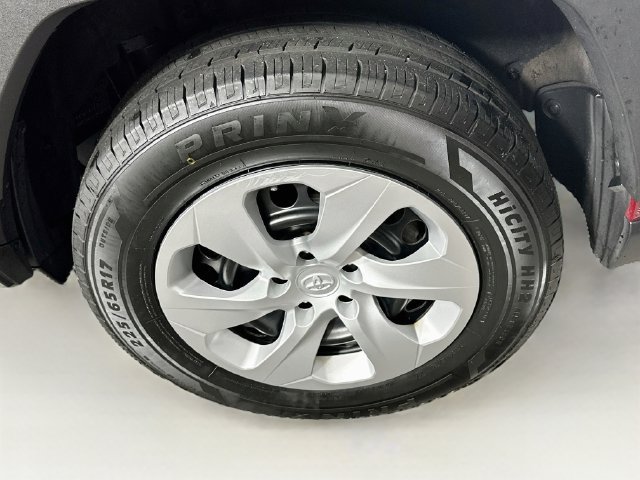 Certified 2024 Toyota RAV4 LE AWD/4WD image 37
