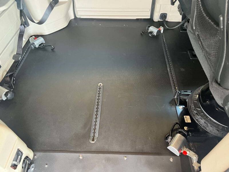 Used 2018 Dodge Grand Caravan SXT FWD image 42